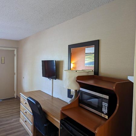 Days Inn By Wyndham Columbus Fairgrounds Exteriör bild