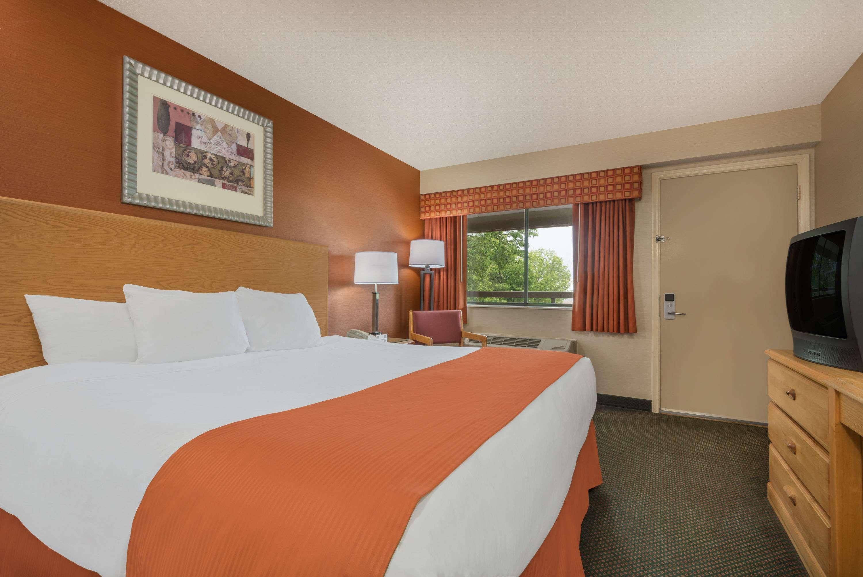 Days Inn By Wyndham Columbus Fairgrounds Exteriör bild