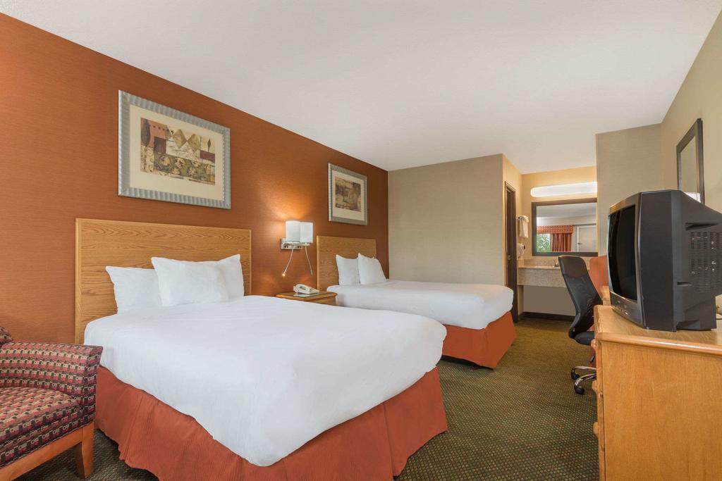 Days Inn By Wyndham Columbus Fairgrounds Exteriör bild
