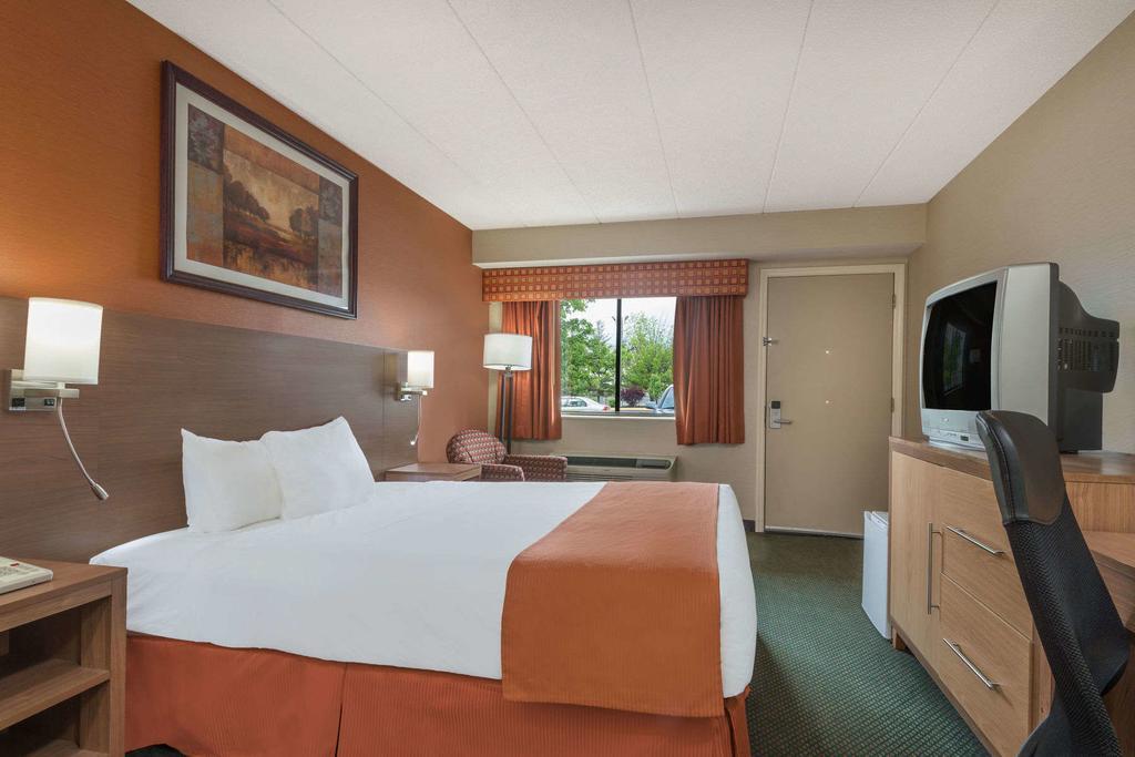 Days Inn By Wyndham Columbus Fairgrounds Exteriör bild